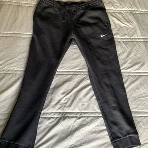 Nike Men’s Black Jogger Sweatpants